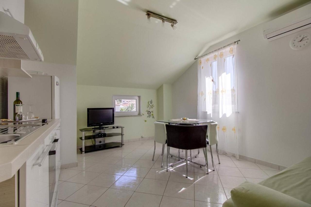 Apartment Jasna Mali Lošinj Buitenkant foto